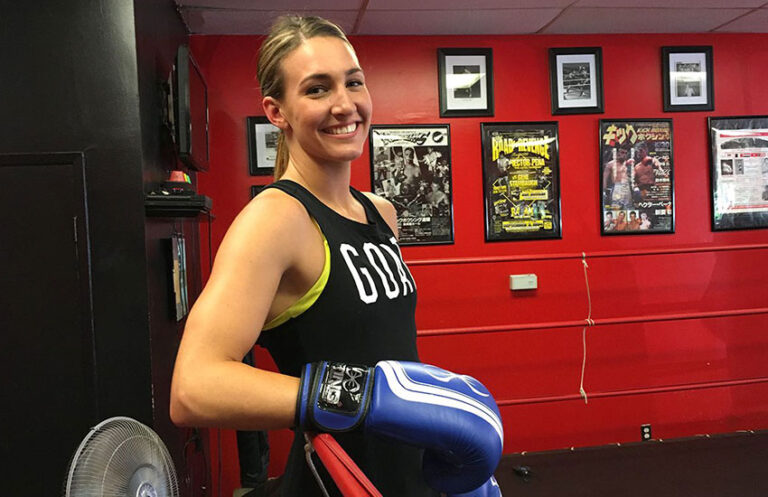 Mikaela Mayer vs Maria Semertzoglou