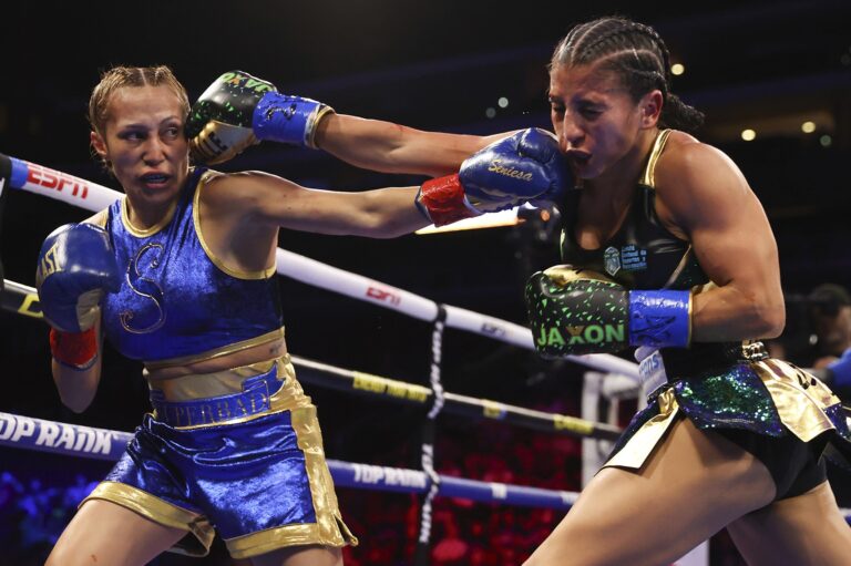 Seniesa-Estrada-Defeats-Yokasta-Valle