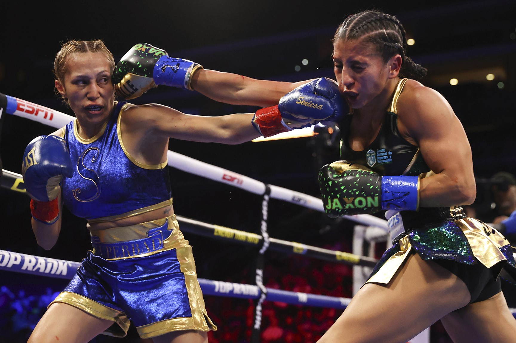 Seniesa-Estrada-Defeats-Yokasta-Valle